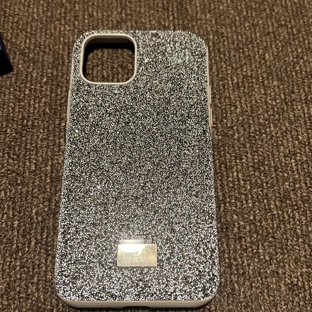 iPhone 11 Pro Swarovski crystal phone case - Picture 4 of 5